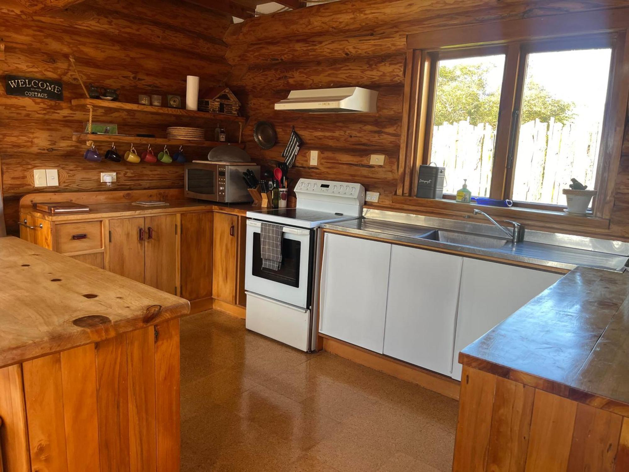 Tree Hut Cottage Masterton Exteriör bild